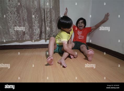ticklish in tagalog|tickler in Tagalog .
